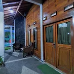 Villa Kayu Ciwidey
